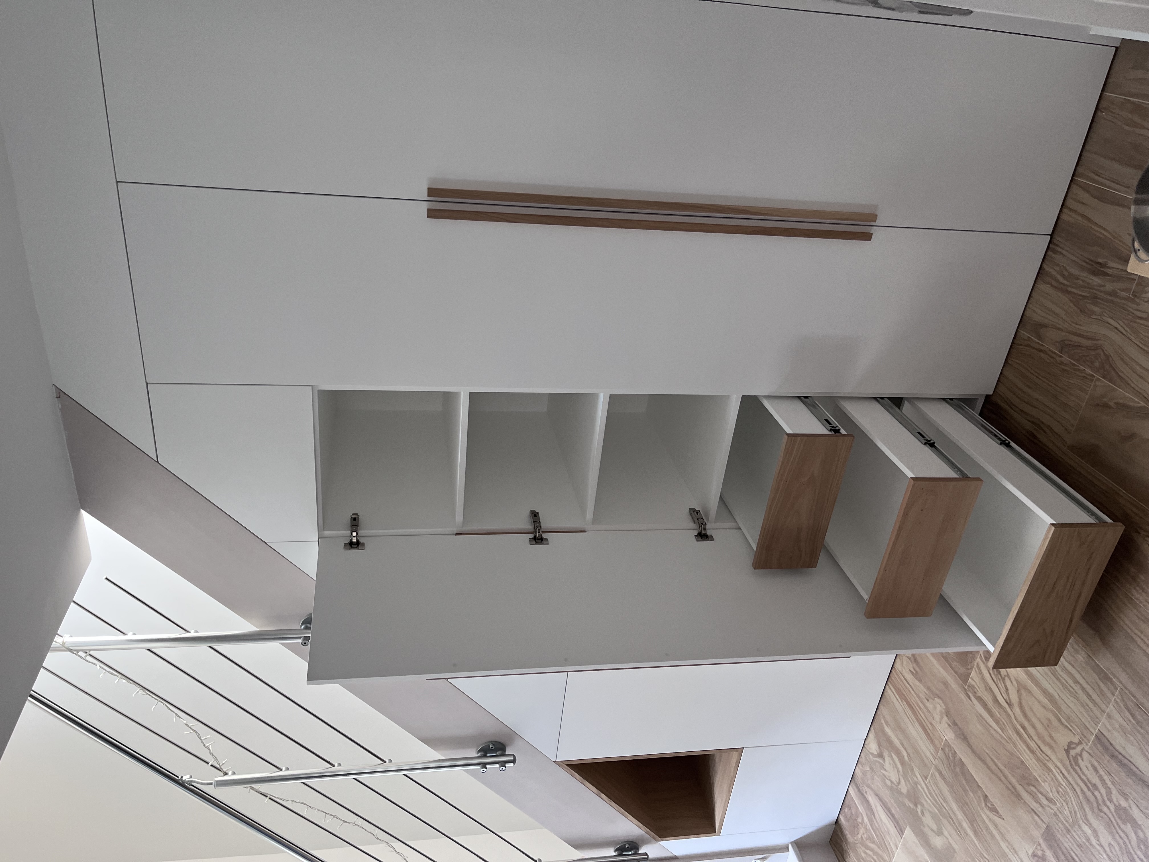Placard sous escalier
