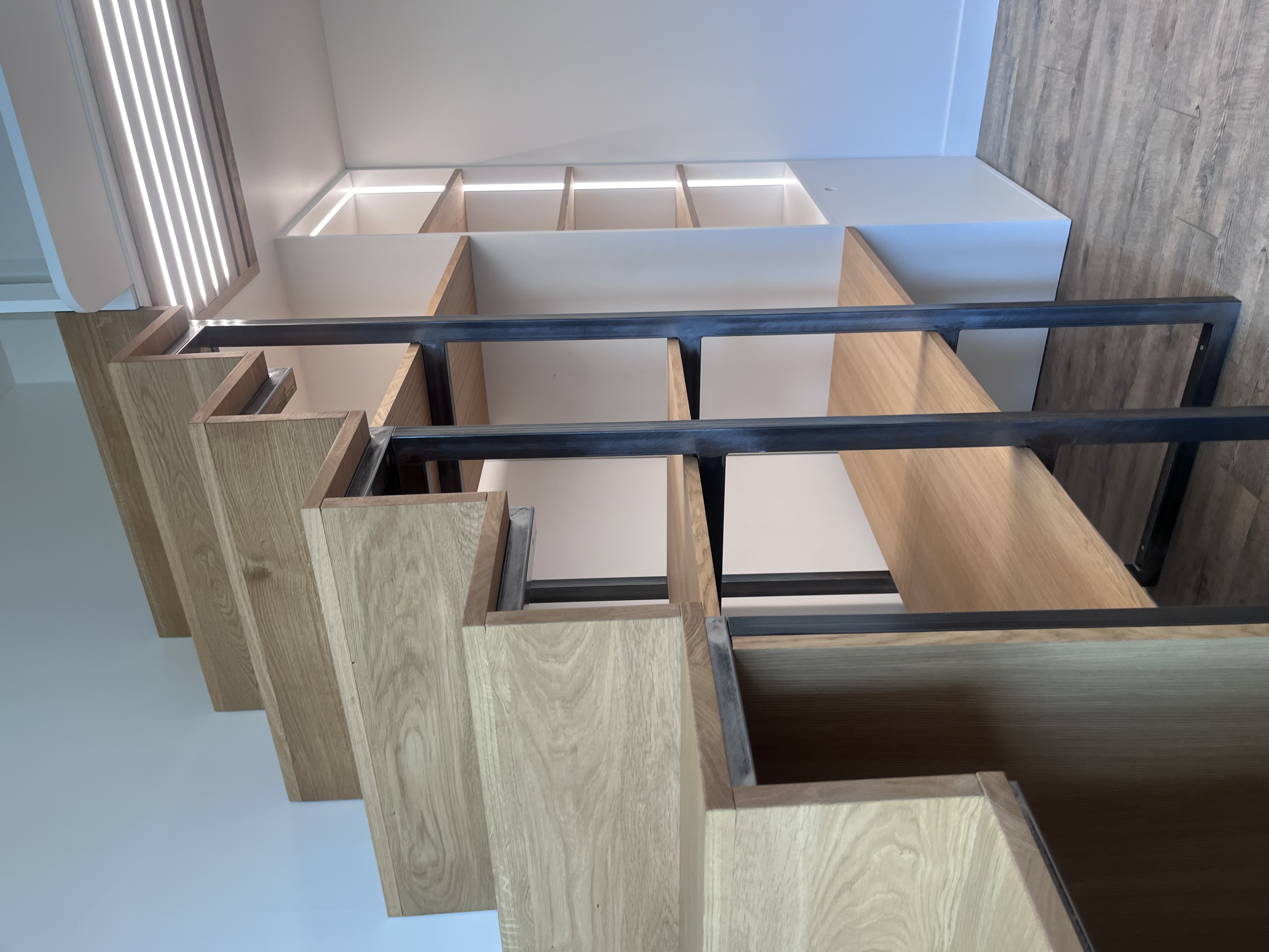 Placard sous escalier